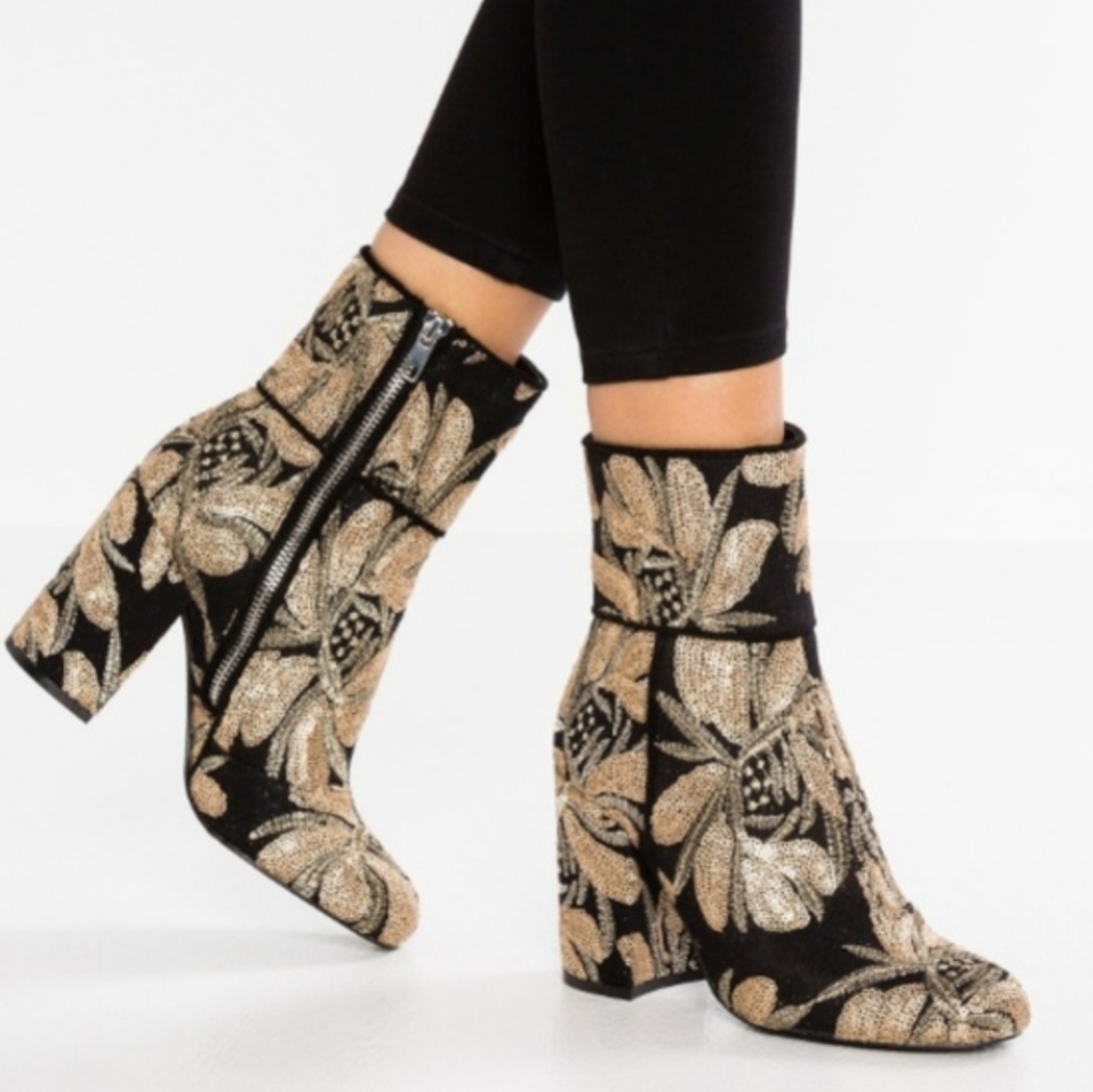 Steve Madden Goldie Gold Sequin Ankle Black Embroidered High Heel Boot Size 7.5